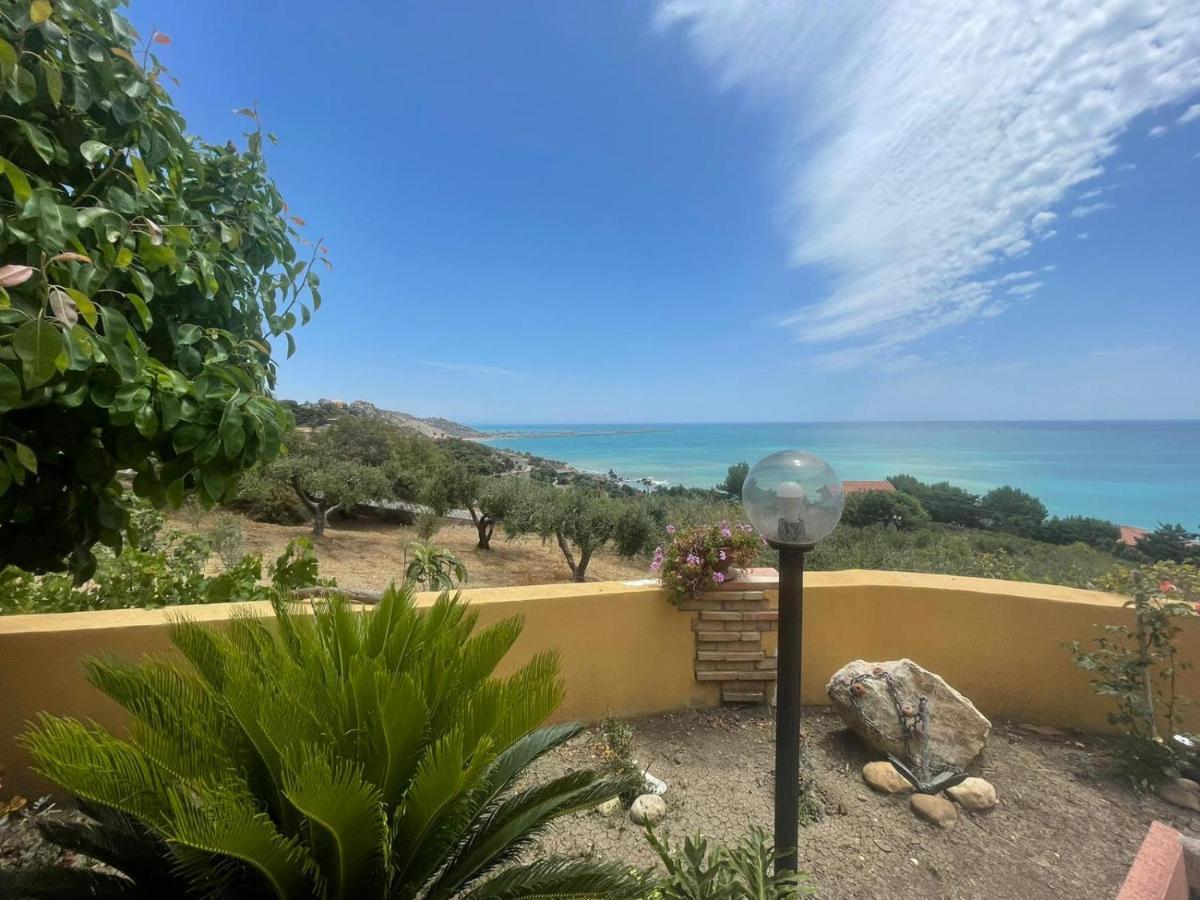Villa Yellow House Licata Exterior photo