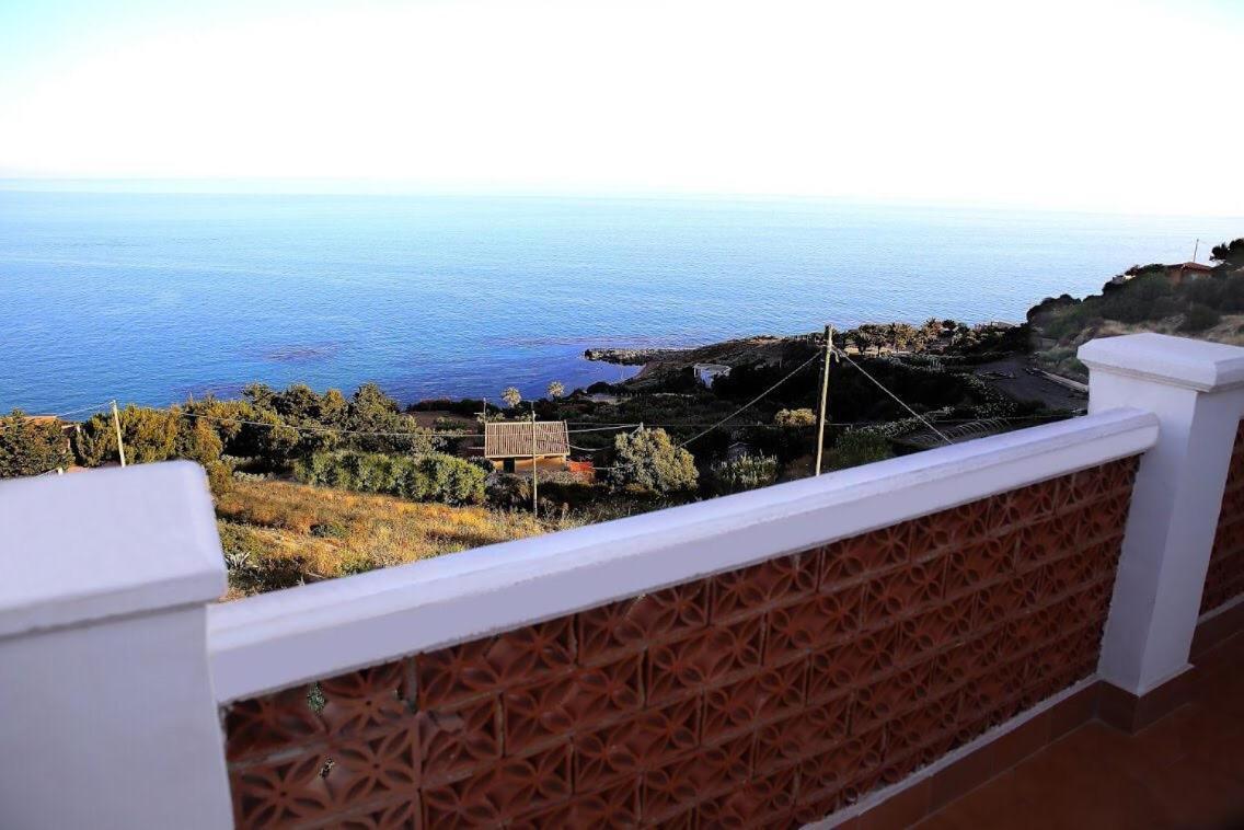 Villa Yellow House Licata Exterior photo